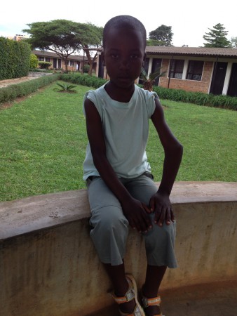 L'intervento chirurgico del tutto sbagliato a rovinato sta bambina. Non si può veramente fare niente per ridarle un sorriso?